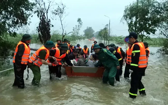 UNICEF hỗ trợ khẩn cấp các địa phương bị thiệt hại do bão số 3